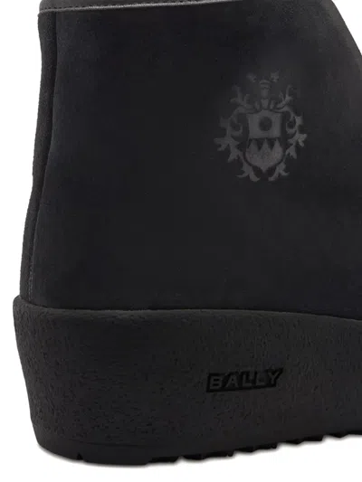 Bally Crest Zip Curling Boots In Black