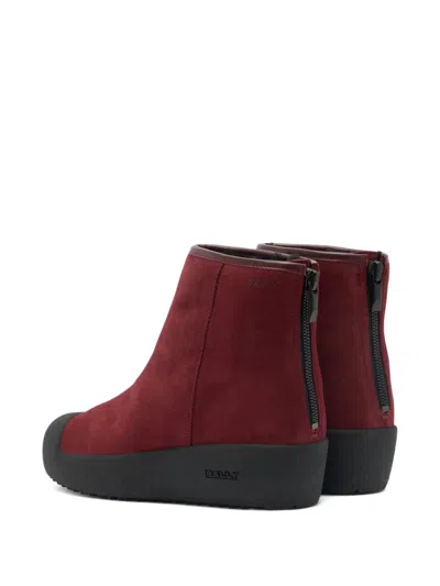 Bally Rear-zipper Suede Curling Boots In Red