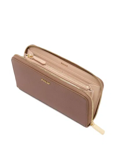 Bally Grained Logo Zip Around Wallet In Neutral