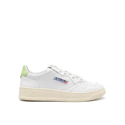 Autry Medalist Leather Sneakers In White