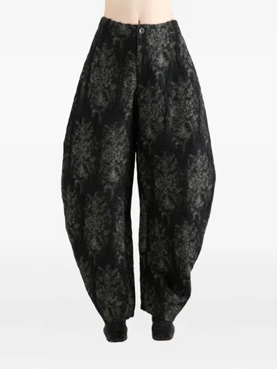 Uma Wang Abstract-pattern Trousers In Black