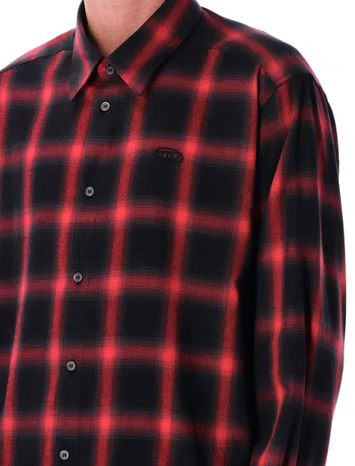Diesel Button-up Shirt With Bold Checkered Pattern In Red