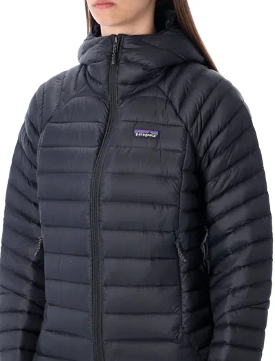 Patagonia Hooded Padded Jacket With Quilted Design And Side Pockets In Black