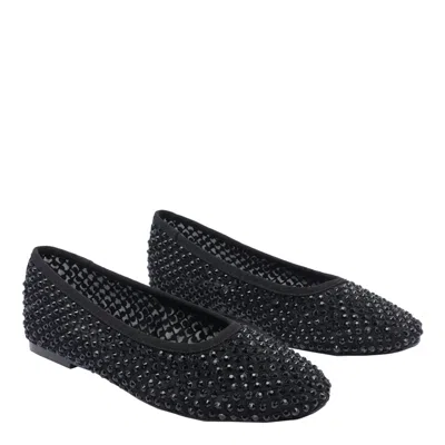 Steve Madden Flat Shoes In Black
