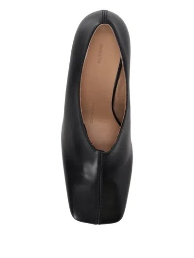 Jw Anderson Pointed-toe Heeled Pump In Black