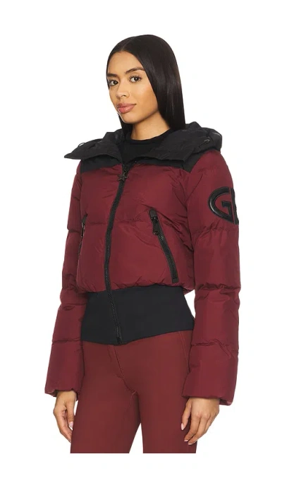 VILLAGE SKI JACKET Â€“ VINO ROSSO. Å°ºÇ � 38 (ALSO Â€“ 32, 36).