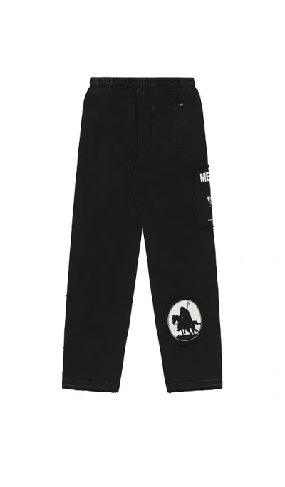 Memory Lane Patch Flyer Sweats In Black