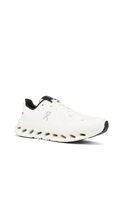 On Mens Cloudtilt Cushied-sole Mesh Low-top Trainers Pearl Ic In Pearl Ice