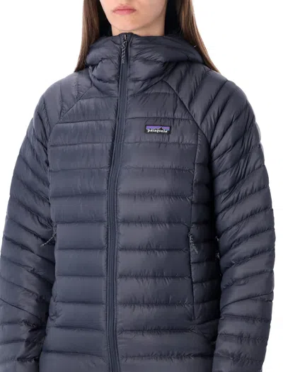 Patagonia Hooded Padded Jacket With Quilted Design And Side Pockets In Blue
