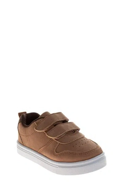 Josmo Kids' Low Top Sneaker In Brown