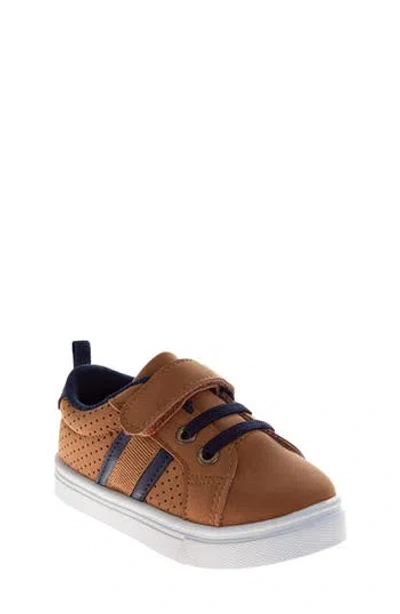 Josmo Kids' Low Top Sneaker In Brown