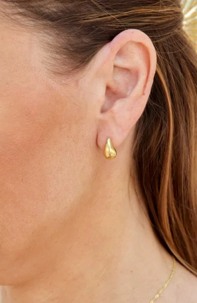 Savvy Cie Jewels 18k Yellow Gold Plated Over Sterling Silver .925 Tiny Rain Drop Earring In Gold