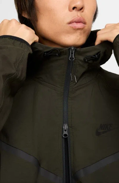 Nike Sportswear Tech Windrunner Jacket In Green