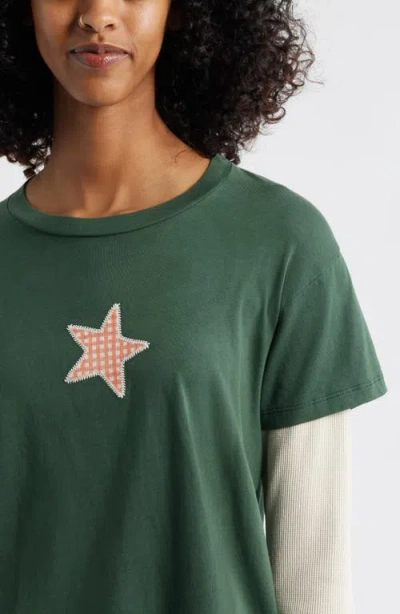 Daydreamer Appliqué Star Layered Long Sleeve T-shirt In Green