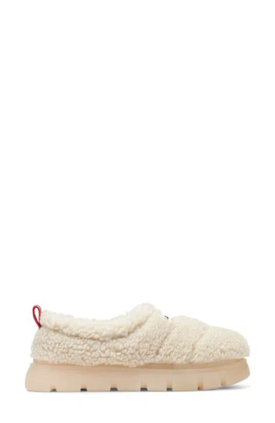 Hunter Madisons Faux Shearling Clog In Neutral