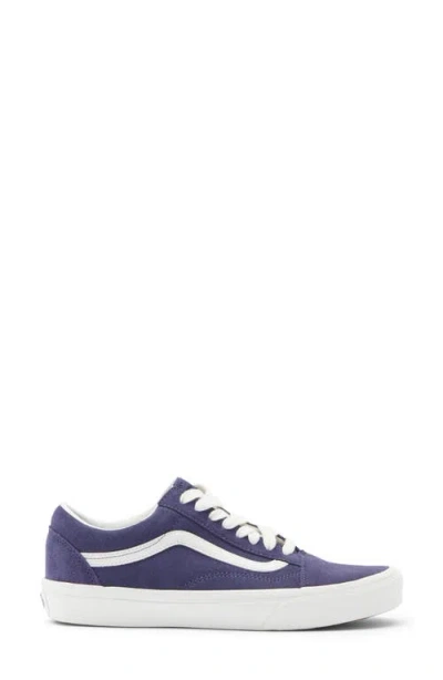 Vans Old Skool Sneaker In Purple