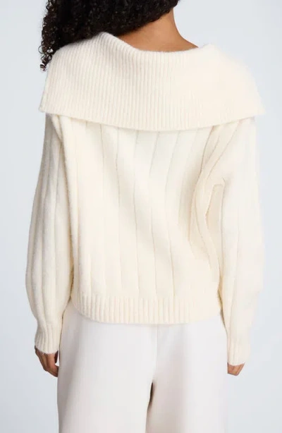 Kenneth Cole Polo Collar Wide Rib Sweter In White