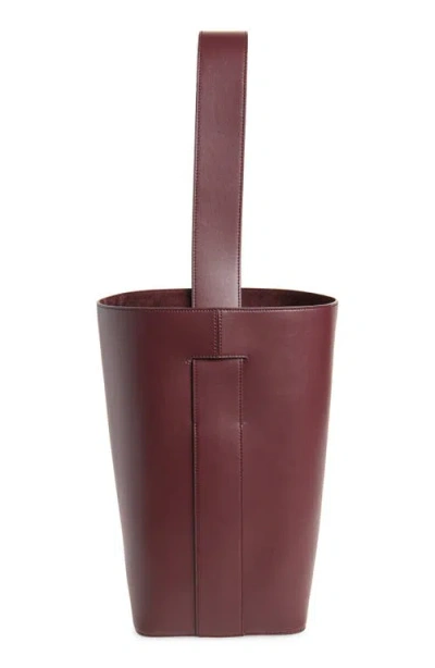 Victoria Beckham Dia Leather Bucket Bag In Burgundy