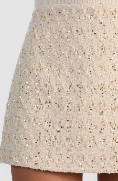 Alice And Olivia Rubi Tweed Micro Mini Skirt In White