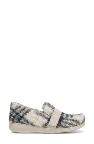 Vionic Imogen Faux Shearling Clog In Multi