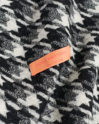 Lost Pattern Nyc "houndstooth" Cashmere Scarf In Multi