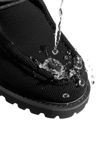 Vivaia Round-toe Lug Sole Ankle Boots In Black