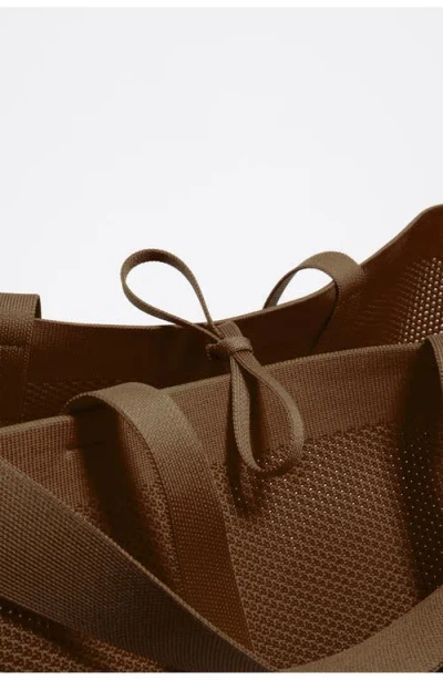 Bimba Y Lola Large Chihuahua Mesh-knit Tote Bag In Brown