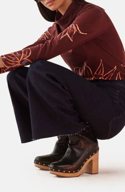 Omika Thea Top In Multi