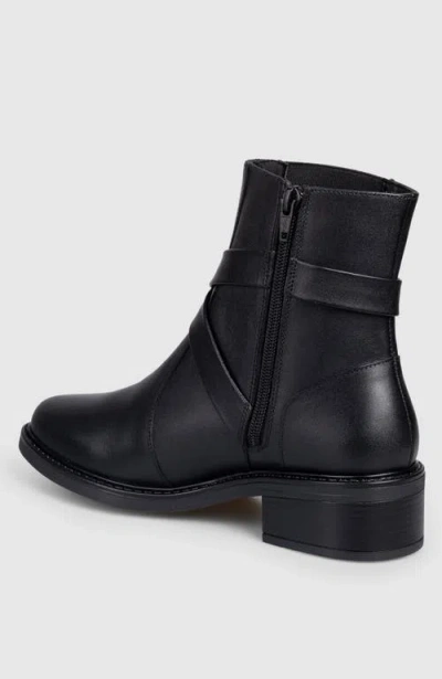 Manela Lua Bottie In Black