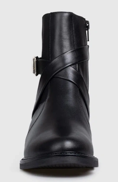 Manela Lua Bottie In Black