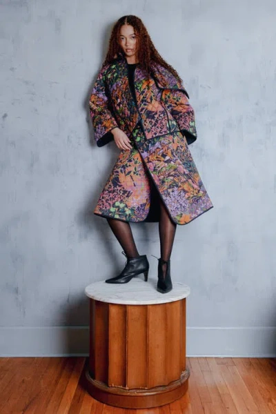 Untitled In Motion Untitled In Brown