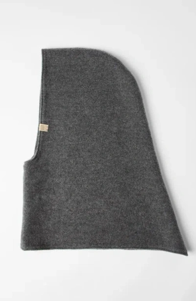 Brunello Cucinelli Wool And Cashmere Hood In Gray