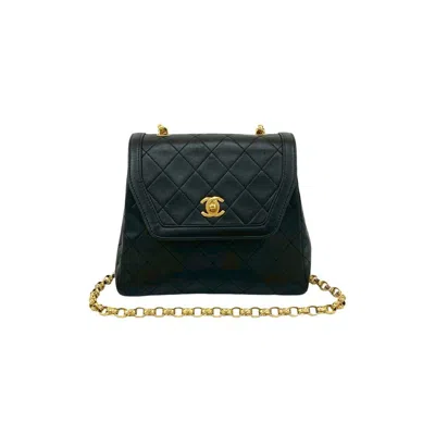 Pre-owned Chanel Black Leather Pochette Shoulder Bag ()
