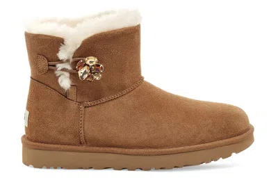 Ugg (wmns)  Mini Bailey Button Gem Classic Boot In Brown