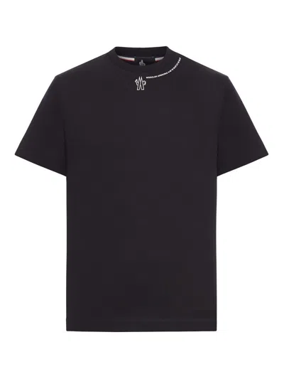 Moncler T-shirt Con Logo In Black