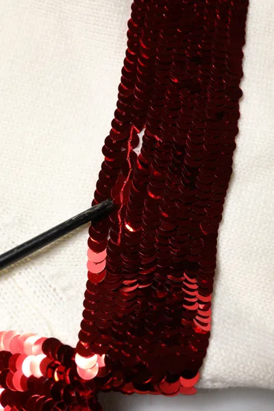 Pre-owned Dolce & Gabbana White Sequined Crew Neck Pullover Women's Sweater () In Multi