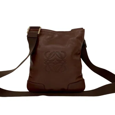 Pre-owned Loewe Brown Leather Pochette Shoulder Bag ()