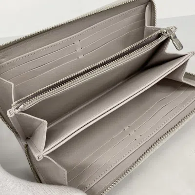 Pre-owned Louis Vuitton Beige Long Wallet (bi-fold) () In Sand