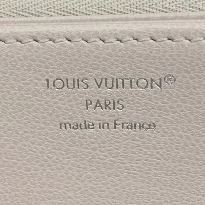 Pre-owned Louis Vuitton Beige Long Wallet (bi-fold) () In Sand