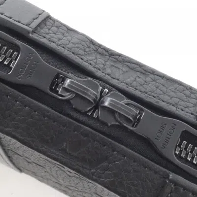 Pre-owned Louis Vuitton Black Leather Shoulder Bag ()