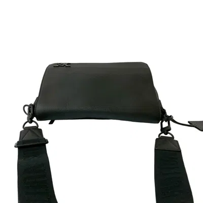 Pre-owned Louis Vuitton Black Leather Shoulder Bag ()