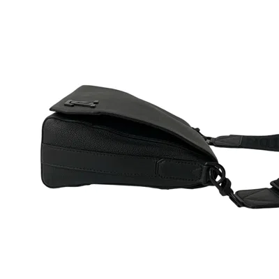 Pre-owned Louis Vuitton Black Leather Shoulder Bag ()