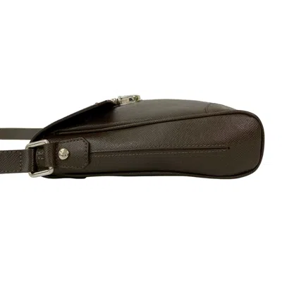 Pre-owned Louis Vuitton Brown Leather Pochette Shoulder Bag ()