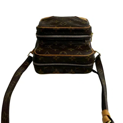 Pre-owned Louis Vuitton Brown Leather Pvc Pochette Shoulder Bag ()