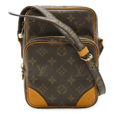 Pre-owned Louis Vuitton Brown Monogram Pochette Shoulder Bag ()