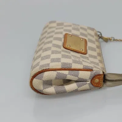 Pre-owned Louis Vuitton Eva White Canvas Clutch Bag ()