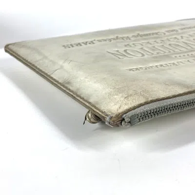 Pre-owned Louis Vuitton Gold Leather Clutch Bag Handbag ()