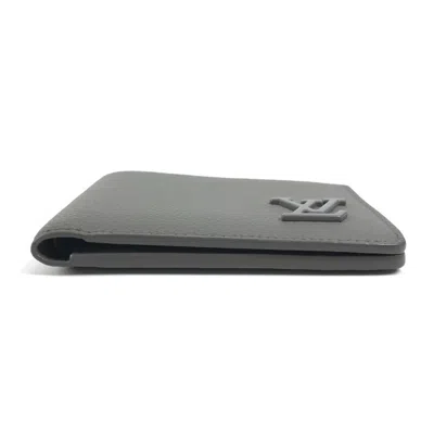 Pre-owned Louis Vuitton Gray Leather Wallet (bi-fold) ()