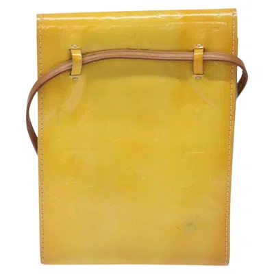 Pre-owned Louis Vuitton Kenmare Yellow Patent Leather Clutch Bag ()