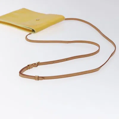 Pre-owned Louis Vuitton Kenmare Yellow Patent Leather Clutch Bag ()